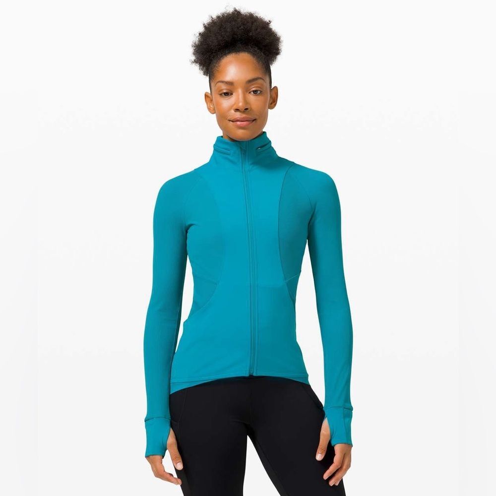 Lululemon Far and Free Jacket in Hawaiian Blue 12